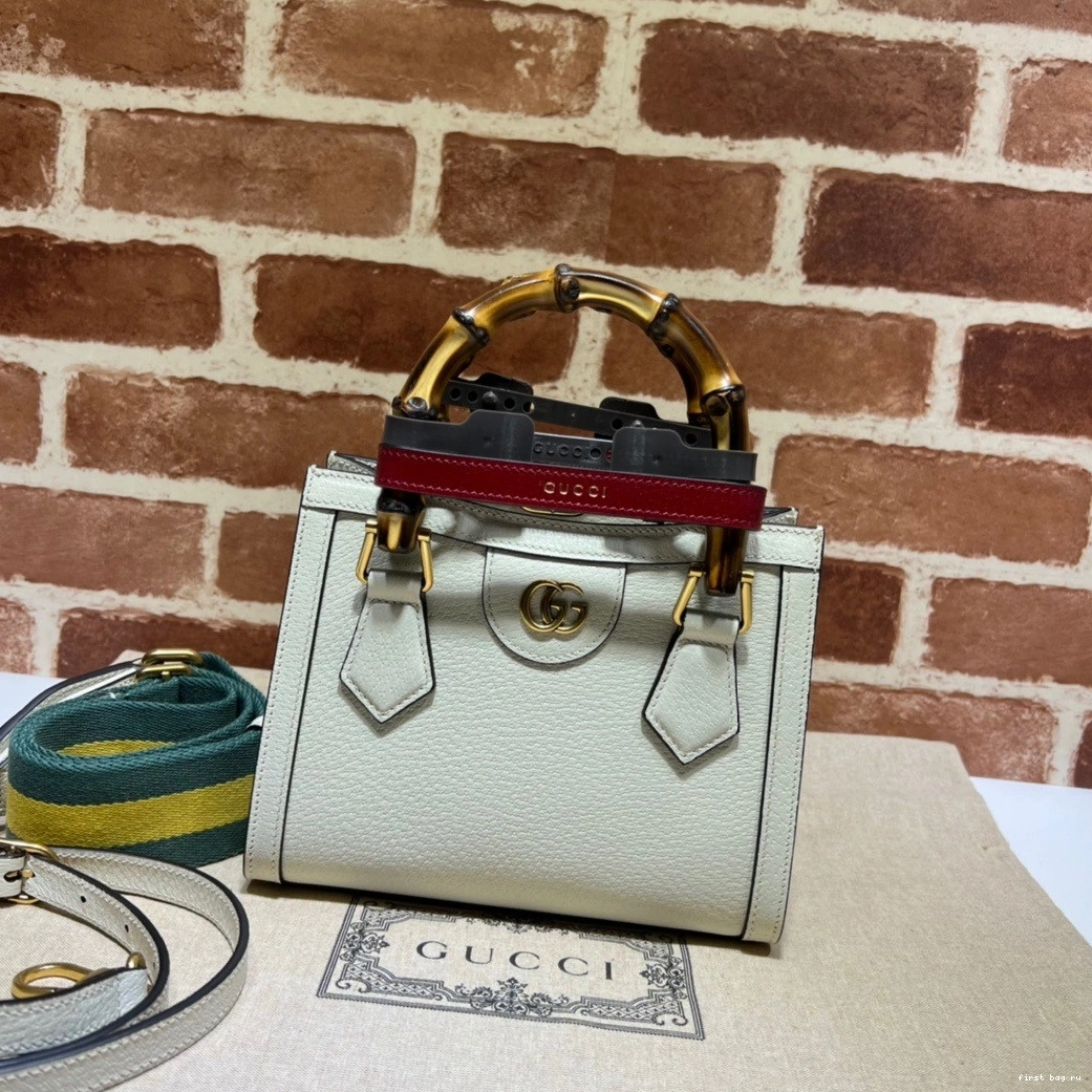 tote mini Diana bag Gucci 0816
